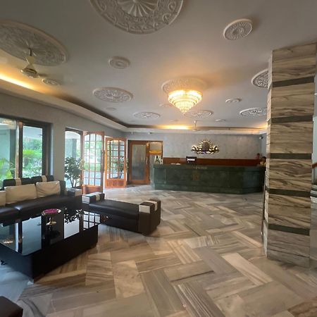 Varada Nagavali Hotel Srikakulam Kültér fotó