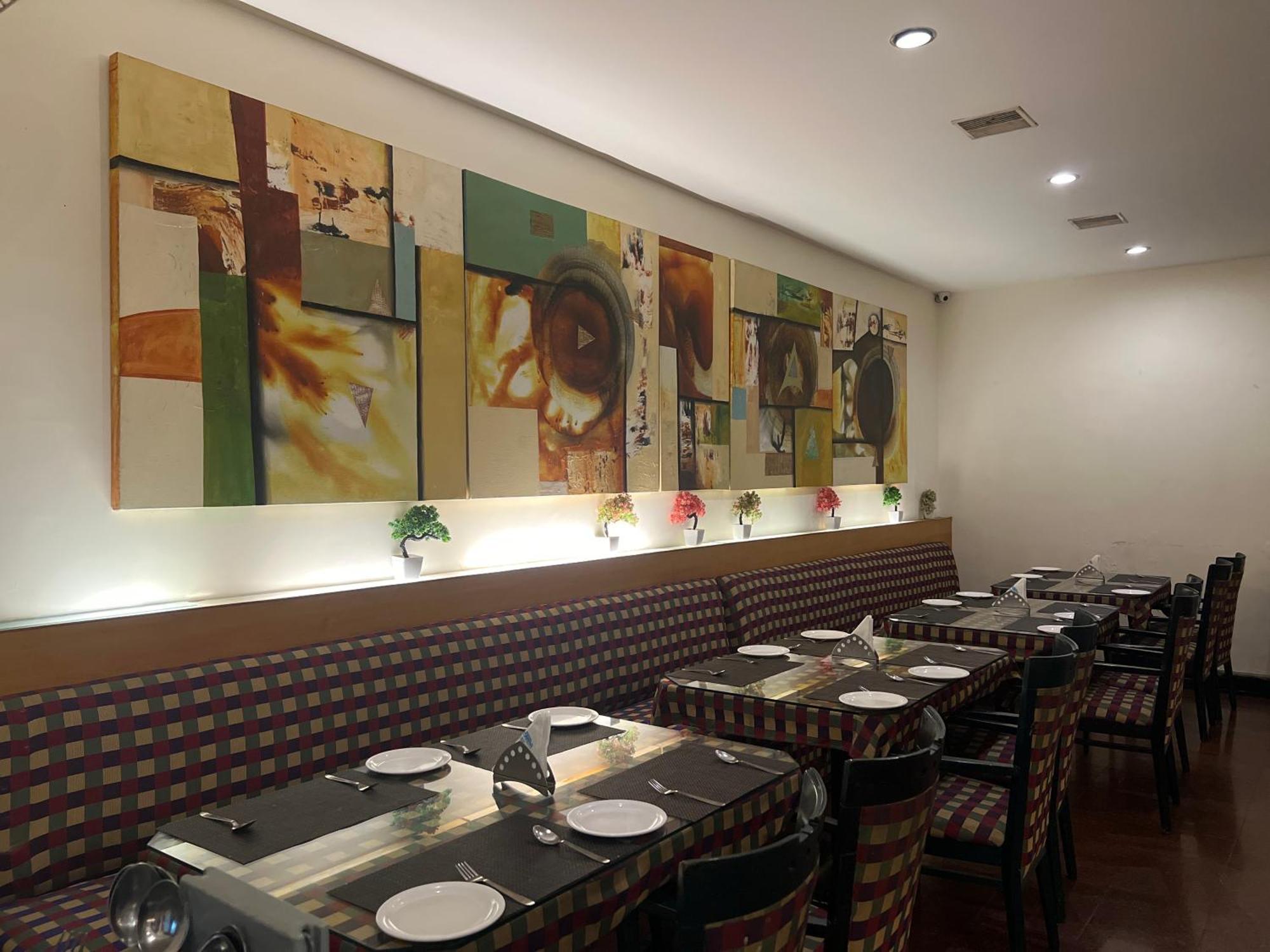 Varada Nagavali Hotel Srikakulam Kültér fotó
