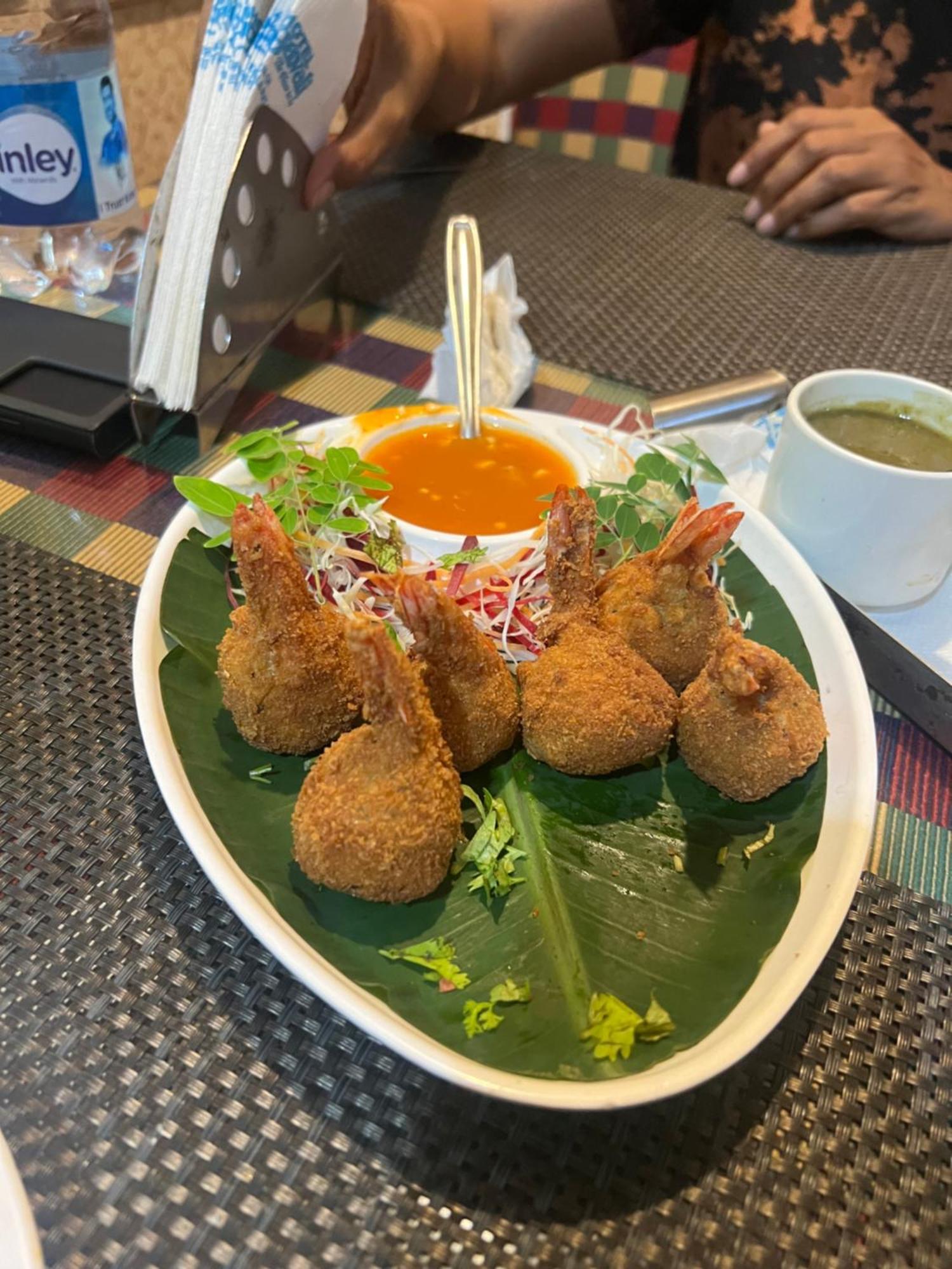 Varada Nagavali Hotel Srikakulam Kültér fotó