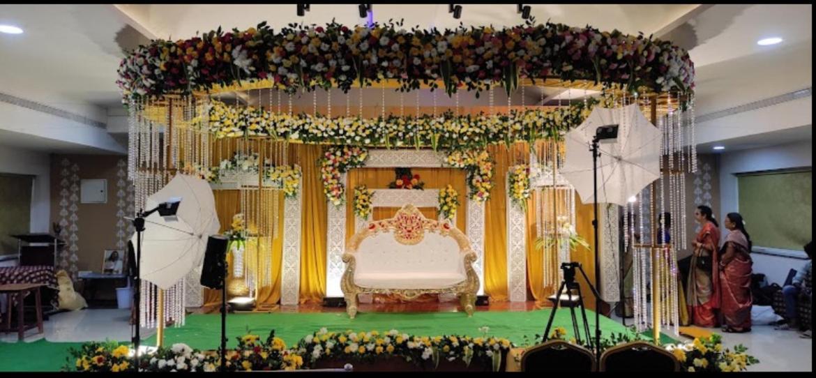 Varada Nagavali Hotel Srikakulam Kültér fotó
